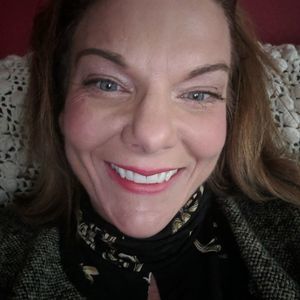 Meet your Posher, Regina rosemary